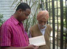 Ranjan Pradhan with eminent English writer Kartar Singh Duggal at his New Delhi Residence